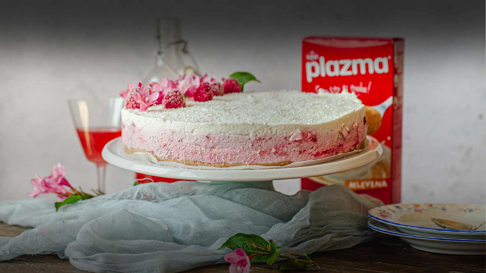 Cheesecake sa kokosom, malinama i Plazmom